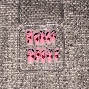 Pink Heart Design Press-On Nails